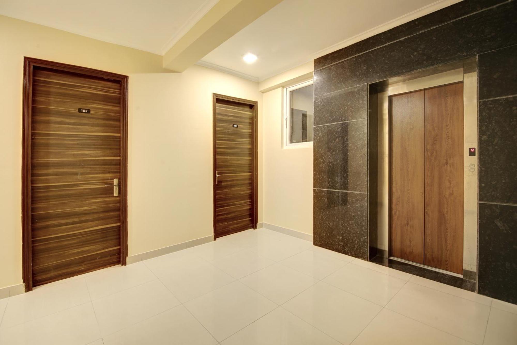 גורגאון Limewood Stay - Executive Huda City Center מראה חיצוני תמונה